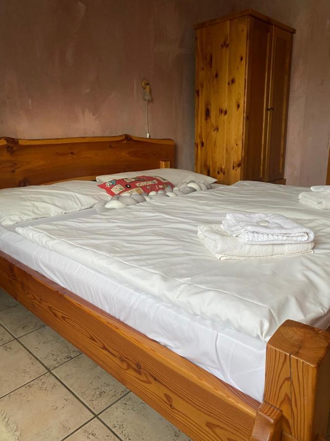 Hostel Caferazy Poprád Kültér fotó